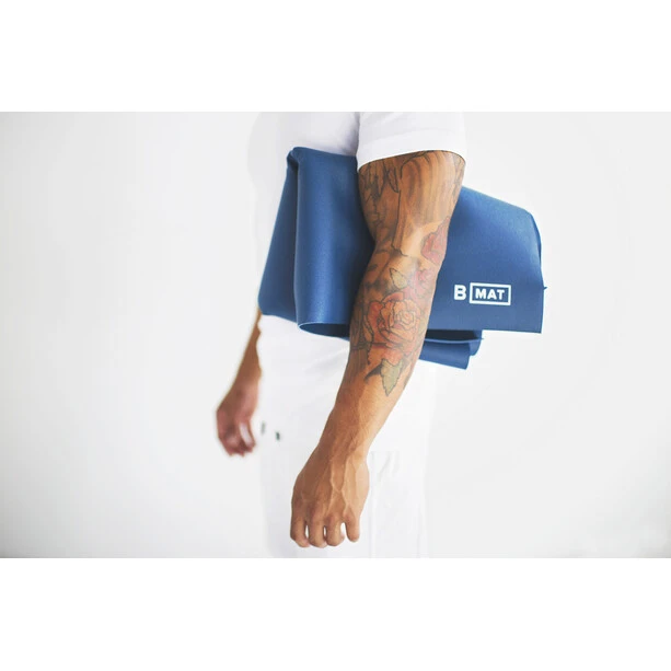 B Yoga B MAT Traveller Yoga Mat 180x66cm x 2mm deep blue 4 B Yoga B MAT Traveller Yoga Mat 180x66cm x 2mm deep blue - Image 4